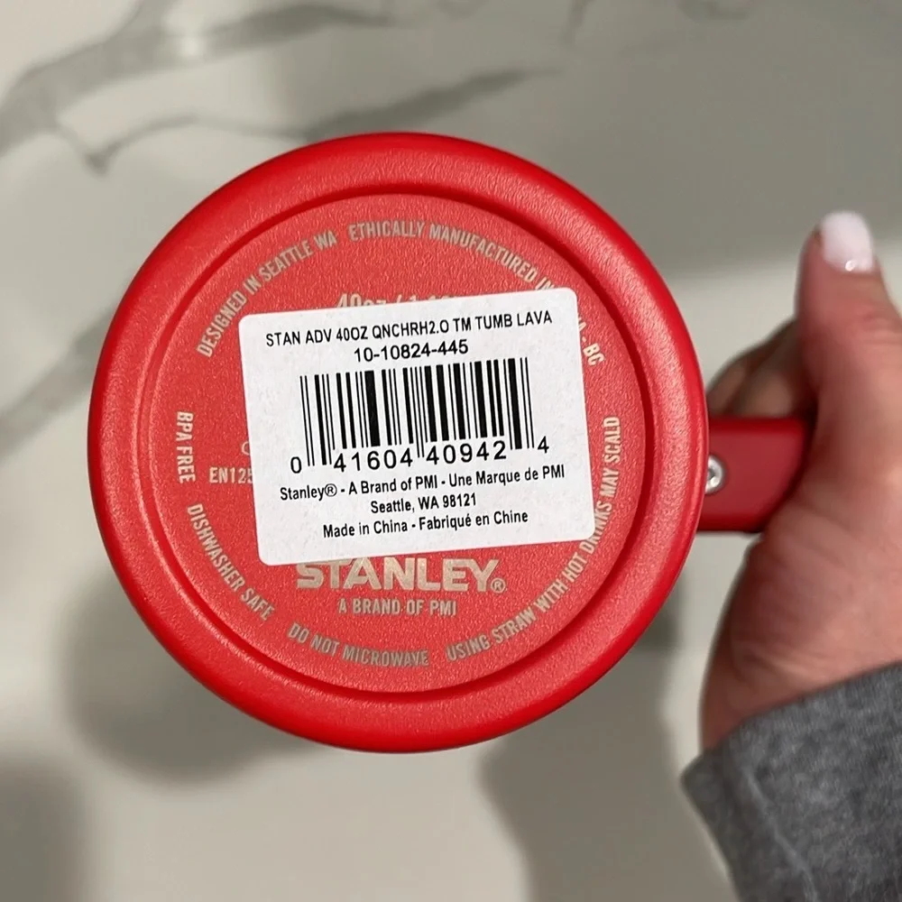 Stanley - LAVA (red) - 40 oz. Flowstate Quencher H2.0 Tumbler - NWT!